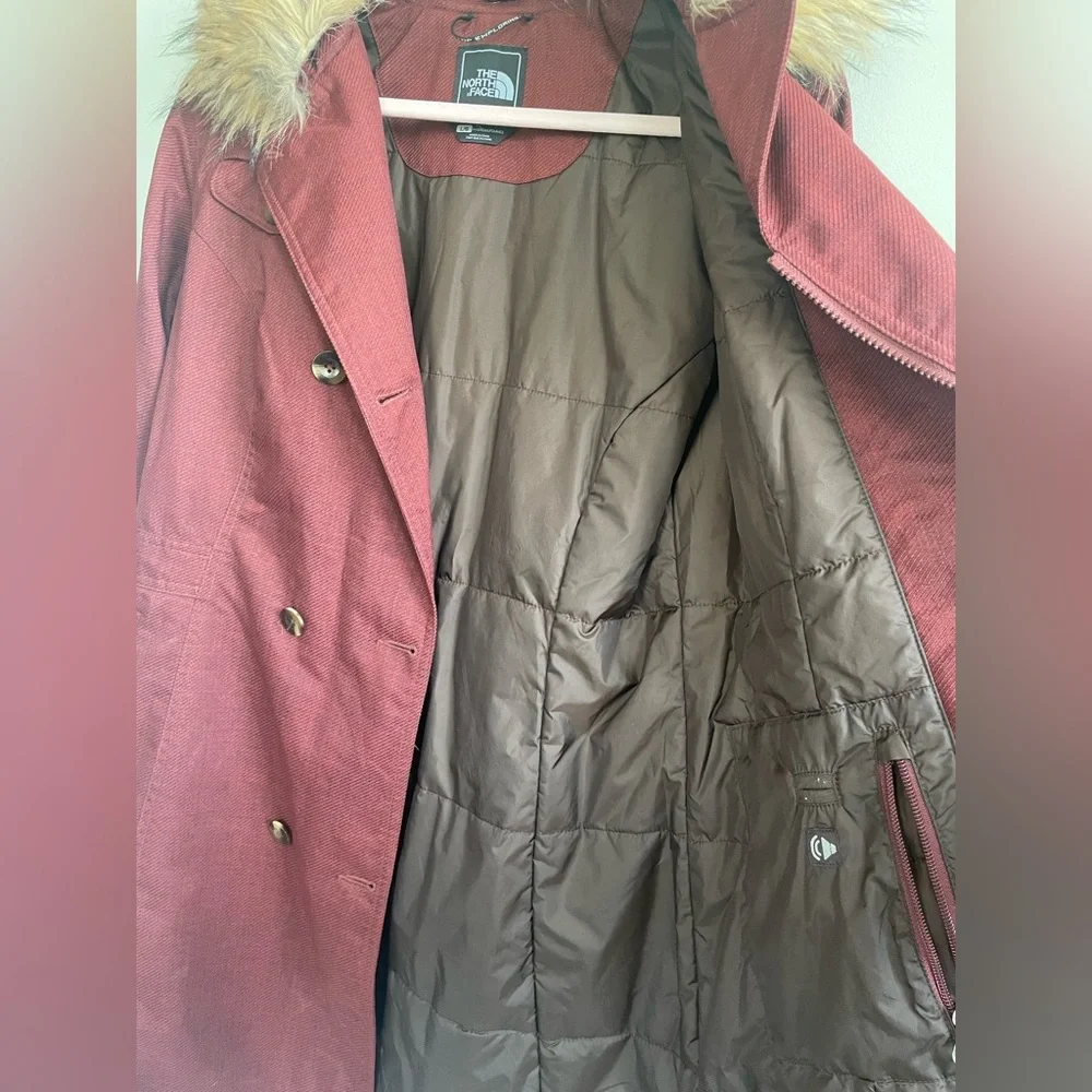 North Face Burgundy Boulevard Jacket Faux Fur Removeable Collar Hidden Zipper - Picture 11 of 13